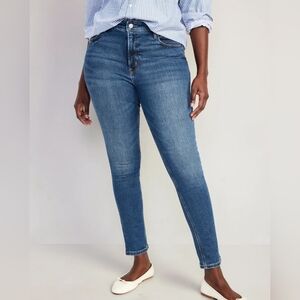 NWT Old Navy high rise Rockstar Super Skinny